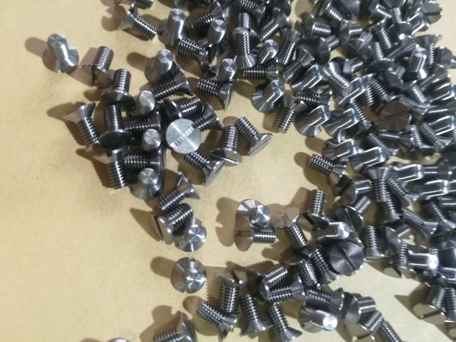 tungsten nut,tungsten screw tungsten bolt , and thread rod